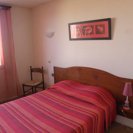 Le Barry Hotel Villefranche-dʼAlbigeois Kültér fotó