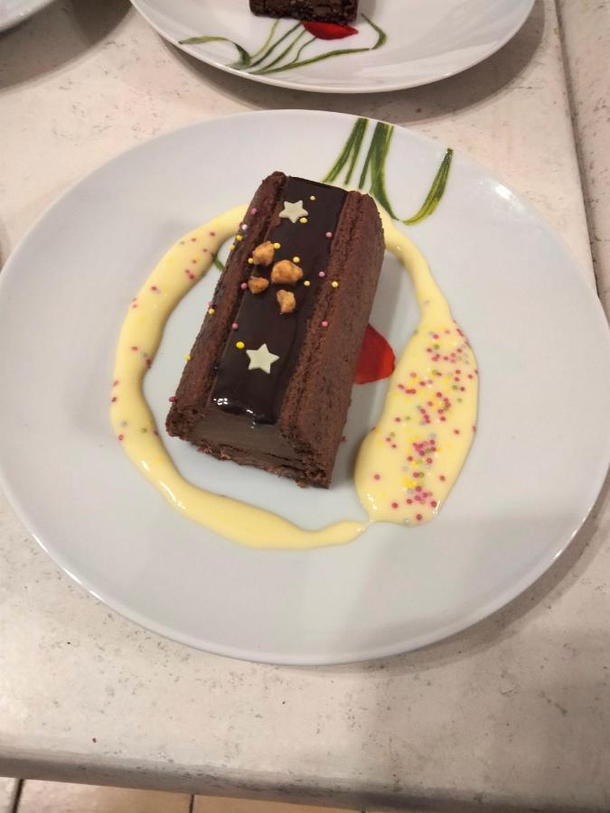 Le Barry Hotel Villefranche-dʼAlbigeois Kültér fotó